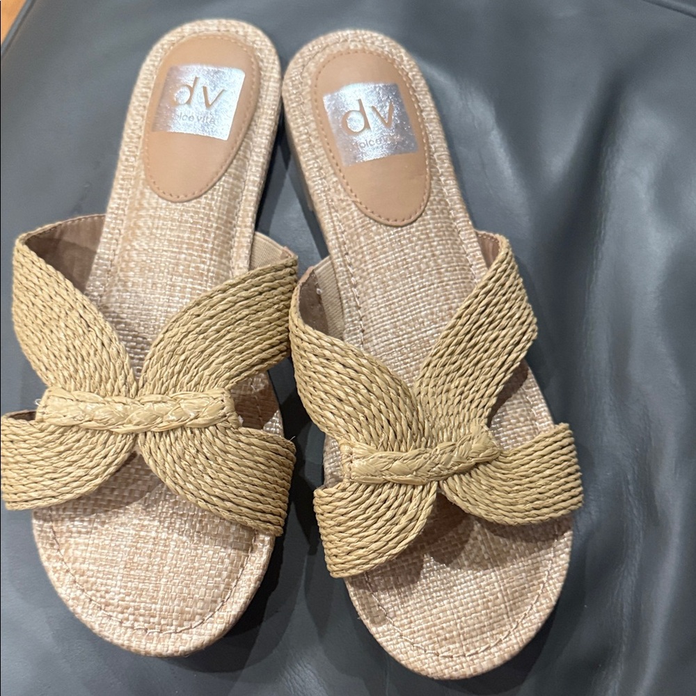 DV by Dolce Vita Women's Woven Tan Sandals
